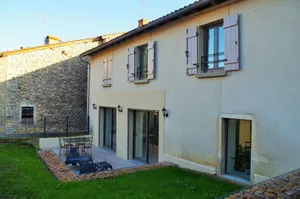 Image of \"La Maison d'Henriette\" in Lugny