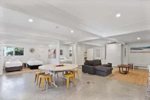 Image of Beautiful ground floor unit in Central Point Lookout