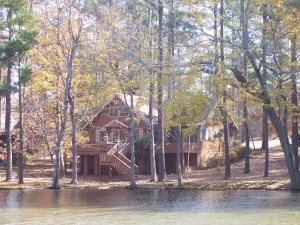 Image of Spacious Lakefront Chalet Near Callaway, Many Amenities