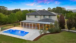 Image of HOT HOT Spoil someone special at this luxe Hunter Valley Estate - stunning luxury in super central location
