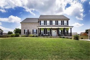 Image of Spacious & Modern Home only 50 mls from Smoky Mtns