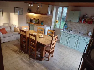 Image of Large 4 bed house available for short stays