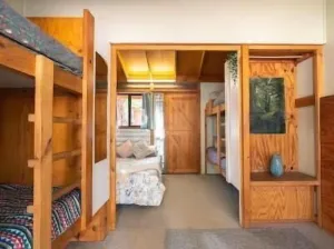 Image of Shearer's Quarters - Budget-Friendly, Family Rooms With 1 Double & 2 Single Bunk Beds