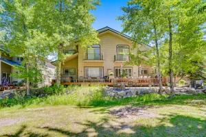 Image of Birdie Glen Retreat - Golf course getaway with hot tub and office