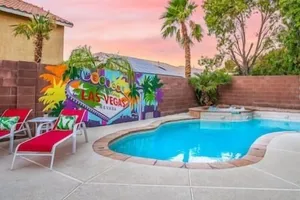 Image of Fun in the Sun - Luxury 4BR Vegas Home w Pool!