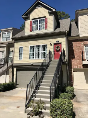 Image of Gorgeous 2 bedrooms and 2 1\/2 bathrooms townhouse in North Decatur