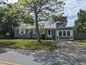 Image of 2 Bedroom, 2 Bath, 1100 sqft, sun porch, eat in kitchen, Washer\/Dryer, Gas Grill