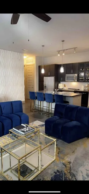 Image of LUXURIOUS APT WITH 2 KING SIZE BED-DOWNTOWN RICHARDSON- FREE PARKING