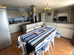 Image of Appartement au calme avec WIFI, balcon, parking au centre de Perros-Guirec, à 500m des commerces - FR-1-368-420