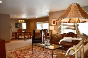 Image of Flying T Ranch House -  Mountain Views! 3 bdrm