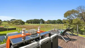 Image of Pride and Prejudice - Amazing views over Flinders Golf Course