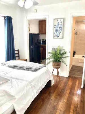 Image of Cozy little apt near Denton Square and UNT