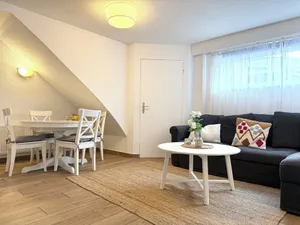 Image of Kapitänshaus FeWo 2 - Spacious modern 6-person vacation apartment near the beach