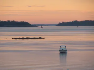 Image of Waterfront. Boston & island views. Kayaks onsite. August '25 dates available!