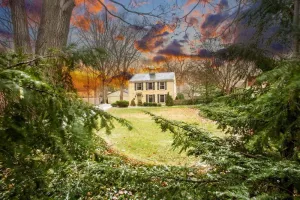 Image of Château du Kankakee》Heritage in Historic Riverview