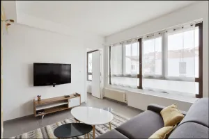 Image of Superb apartment close to town center with free parking