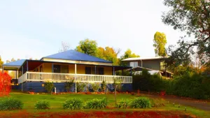 Image of THE ANGELINA - Centre of town overlooking Gallipoli Park