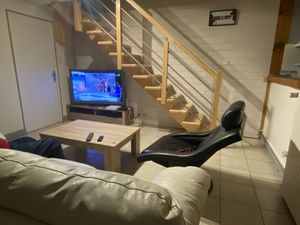 Image of Quiet villa with enclosed garden. Furnished 3*. Center 400 m away. Pets allowed