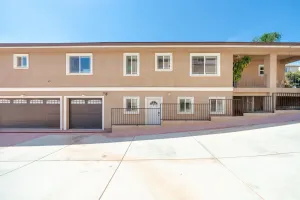 Image of 7 Bedrooms *May House* Gated Close to Chinatown