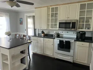 Image of Spacious 3 BR in Portland's Libbytown!
