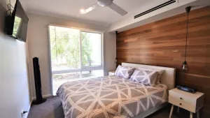 Image of Esplanade Sophistication - Close to Town