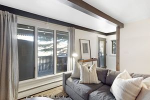 Image of Aspen Core condo. Walk to ski runs and restaurants