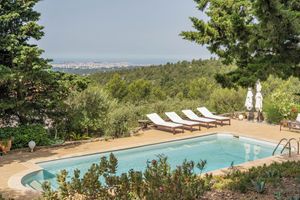 Image of BASTIDE LE JAS AT THE FOOT OF THE GARLABAN ON THE MARCEL PAGNOL CIRCUIT