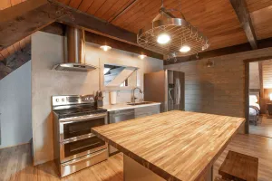 Image of Captain's Quarters - Luxury Apartment in Hotel Near Beach, Jetted Tub, Fireplace, Pet Friendly