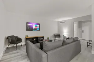 Image of Urban Oasis Sleek Cozy & Well-Located