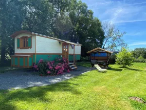 Image of Belle Epoque Trailer of Saint-Pardoux 63440 2 places