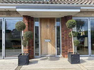 Image of Detached Holiday Cottage in Cowes old Town