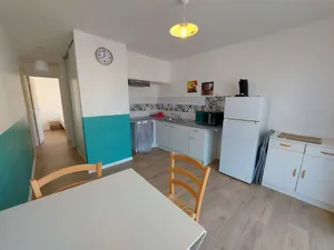 Image of Appartement 4 pièces à Marseillan Plage, proche de la mer, avec parking et équipements complets - FR-1-326-799