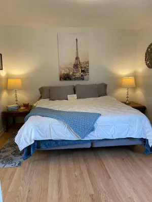 Image of Unit C at the Manor House Month to Month