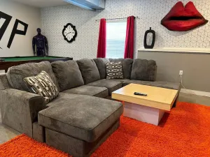 Image of The Tailgate Townhouse -  POOL TABLE & Pet Friendly!