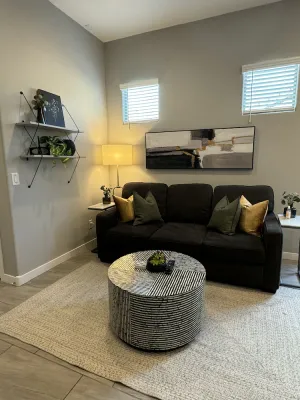Image of SPARKLING CLEAN, Modern 1 BR Guesthouse