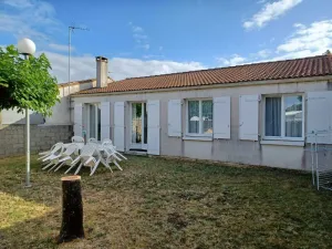 Image of Charming Amicis house, just a few steps from the beach!