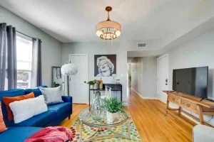 Image of Beautiful decor 3rd FL condo walk to MBTA and mins to Downtown Boston