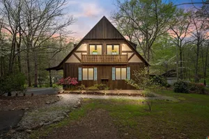 Image of Private Cove, Sleeps 18, Pool Table, Kayaks, Dock