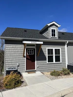 Image of Spring Village Luxury End Rowhouse