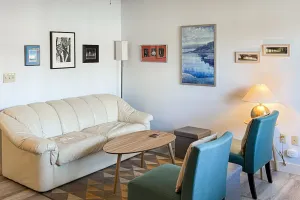 Image of Open, ground-floor condo right in town with outdoor pool, BBQ