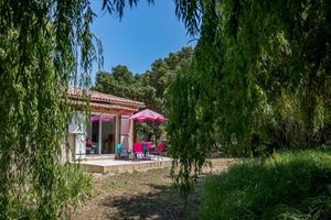 Image of house located in a haven of greenery 15 minutes walk from the beach of Maora