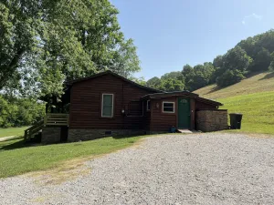 Image of Country log cabin in beautiful middle Tennessee