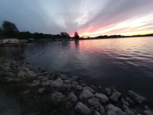 Image of 2-bedroom lake view home 18 minutes from Ferris State University