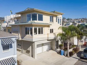 Image of Luxury Downtown Ocean View Condo... Steps to the Sand!