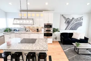 Image of ENTIRE HOME IN THE CENTER OF WEST VALLEY, CLOSE TO RESTAURANTS, SHOPPING STORES!