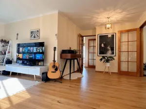 Image of Serenity Retreat with 10 Min to City and Airport