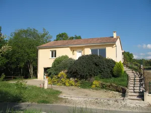 Image of New country house overlooking a small village at the edge of the Dordogne