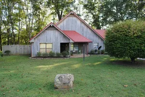 Image of Nonni's River Retreat