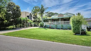 Image of Silverleaves Sensation! Large family holiday home on Saunders!