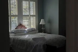 Image of Queen Anne Room at Avera-Clarke